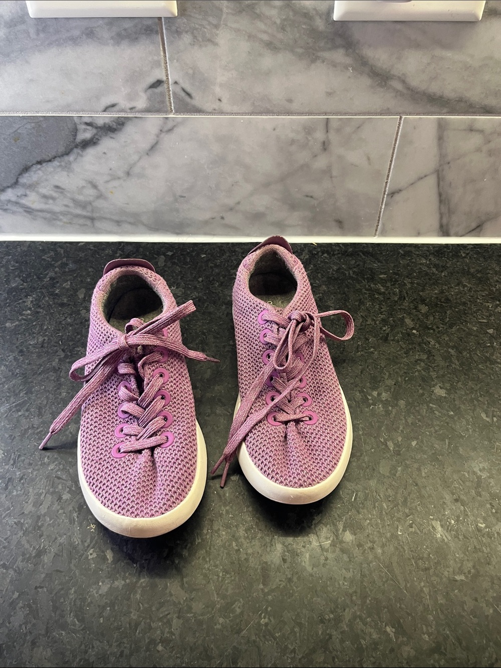 Ladies ALLBIRDS SNEAKERS